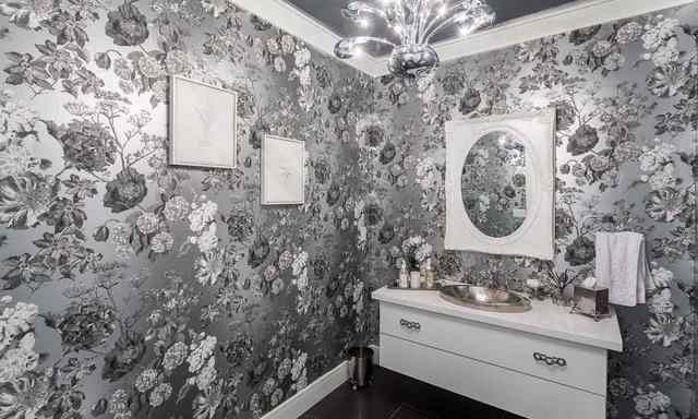 Age-friendly home, luxury bathroom design