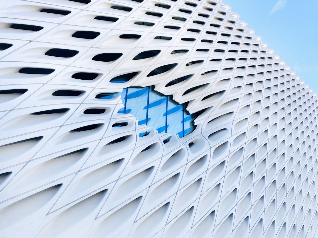 Organic Architecture facade. The Broad, South Grand Avenue, Los Angeles, CA, USA. Image by Rahul Chakraborty / Unsplash. 